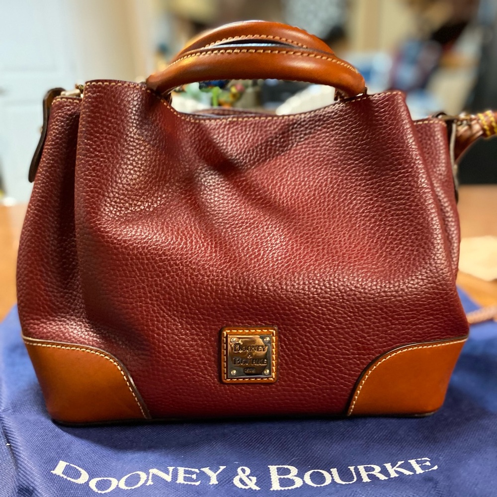 Dooney and Bourke Small Leather satchel